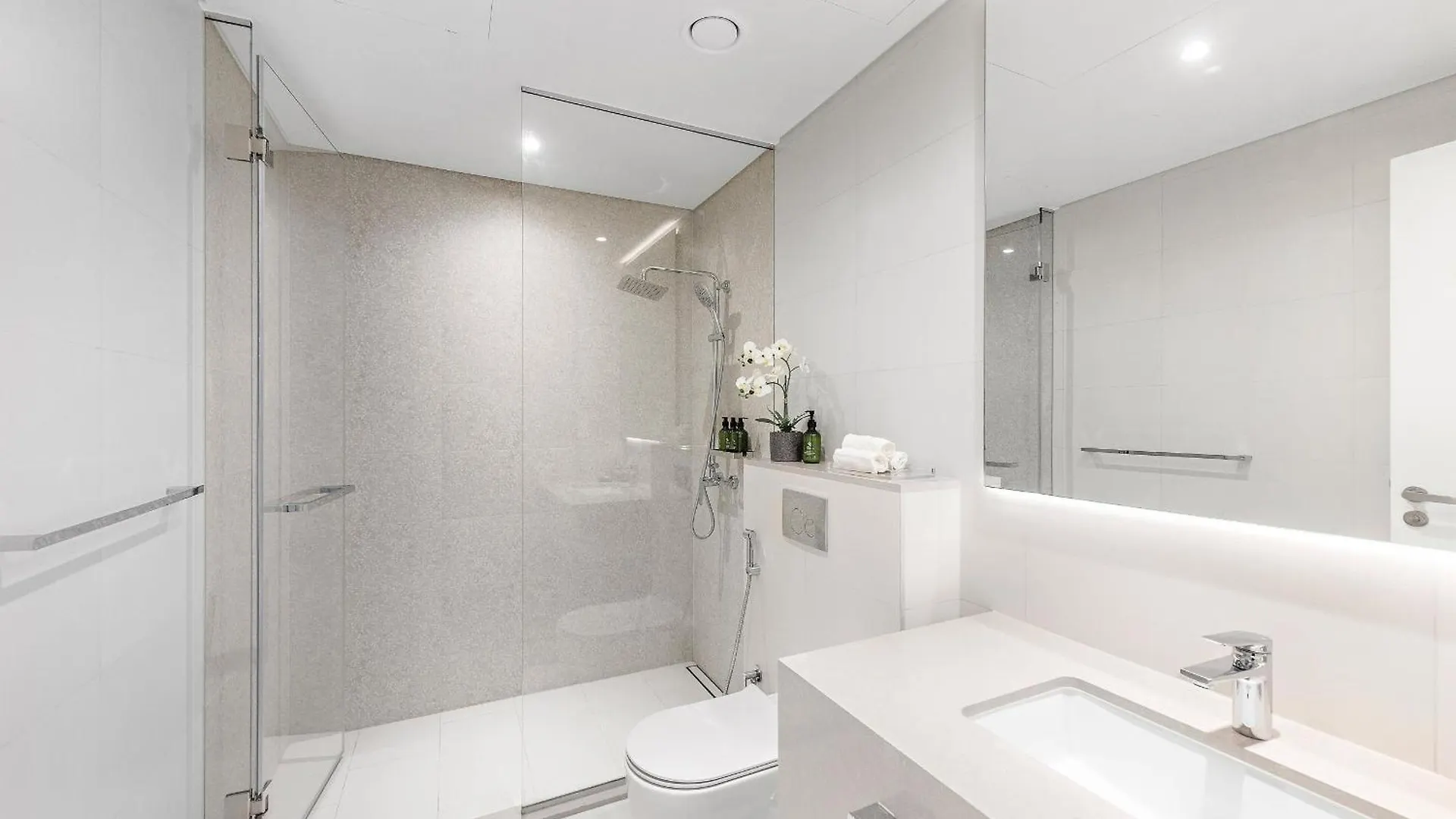 Vayk - New 1 Bd With Beach Access In Jbr Dubai